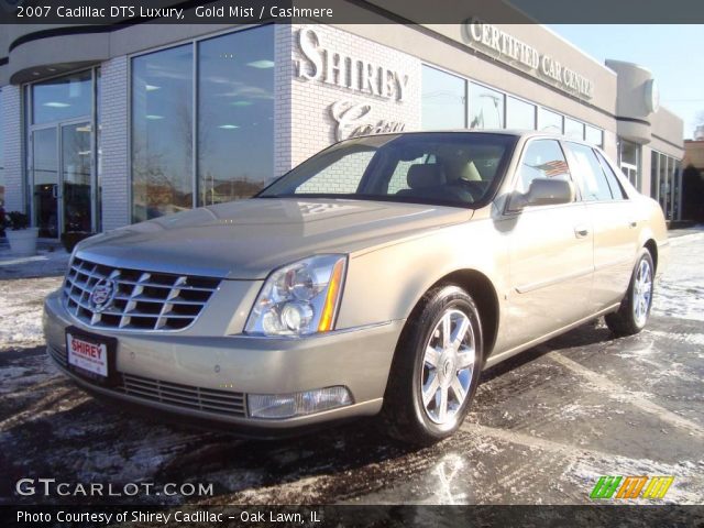 2007 Cadillac DTS Luxury in Gold Mist