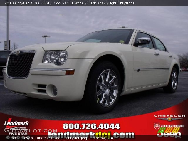 2010 Chrysler 300 C HEMI in Cool Vanilla White