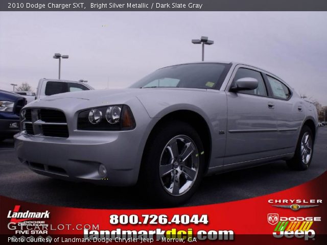 2010 Dodge Charger SXT in Bright Silver Metallic