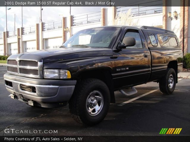 2001 Dodge Ram 1500 ST Regular Cab 4x4 in Black