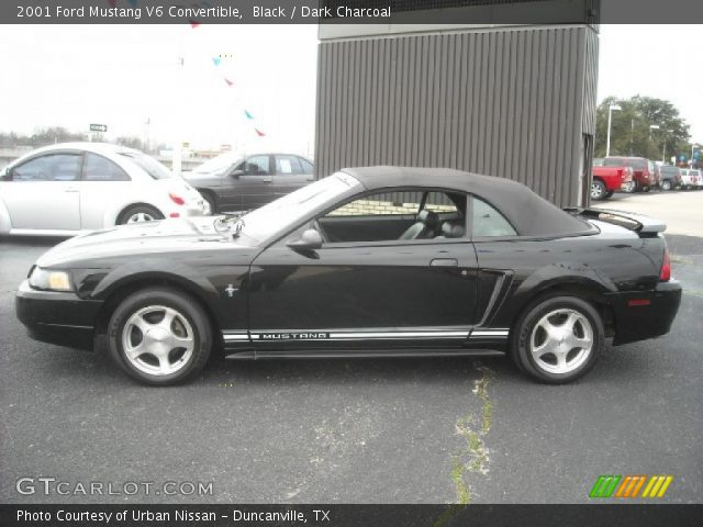 2001 Ford Mustang V6 Convertible in Black