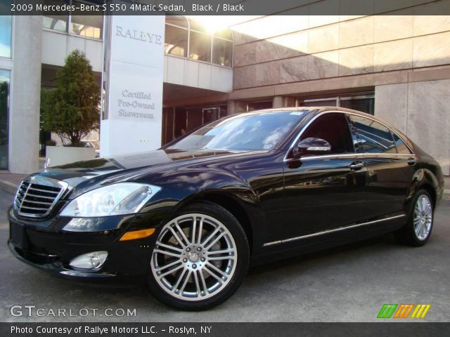 2009 Mercedes-Benz S 550 4Matic Sedan in Black