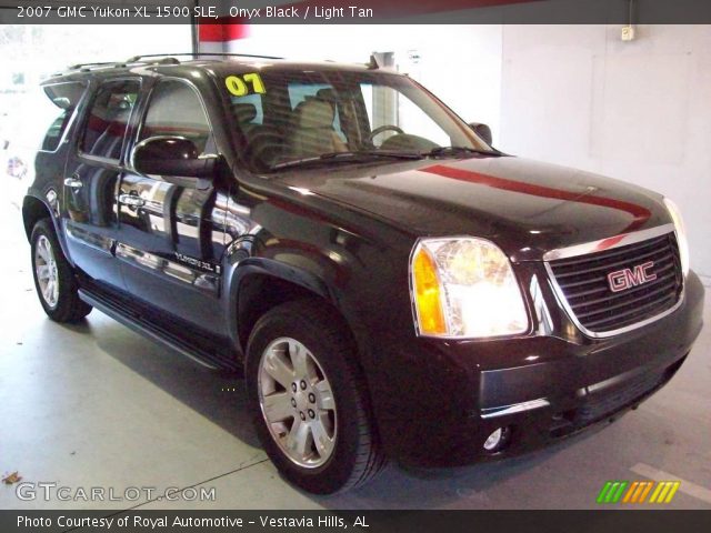 2007 GMC Yukon XL 1500 SLE in Onyx Black