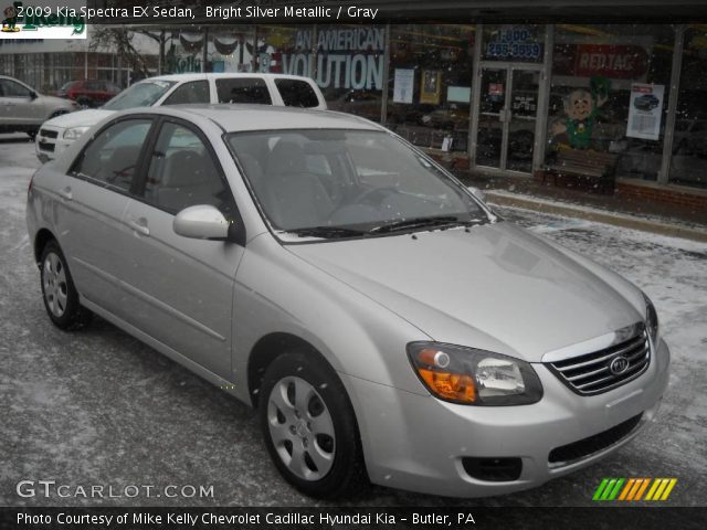 2009 Kia Spectra EX Sedan in Bright Silver Metallic