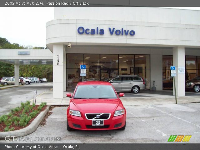 2009 Volvo V50 2.4i in Passion Red