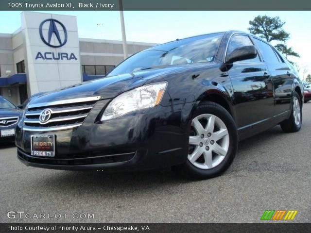 2005 Toyota Avalon XL in Black