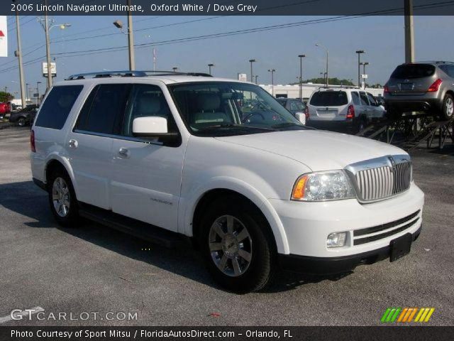 2006 Lincoln Navigator Ultimate in Oxford White