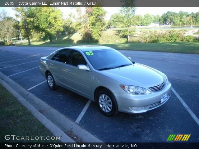 2005 Toyota Camry LE in Lunar Mist Metallic
