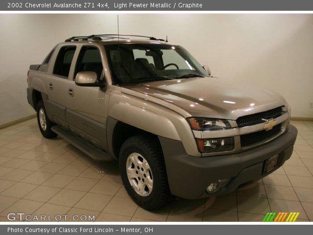 2002 Chevrolet Avalanche Z71 4x4 in Light Pewter Metallic