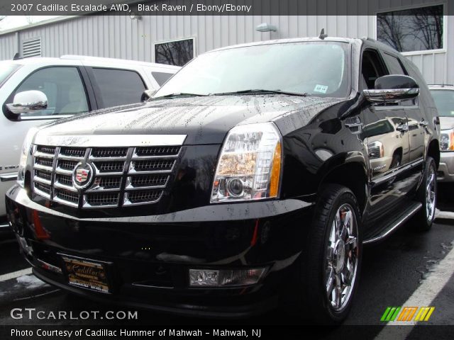 2007 Cadillac Escalade AWD in Black Raven