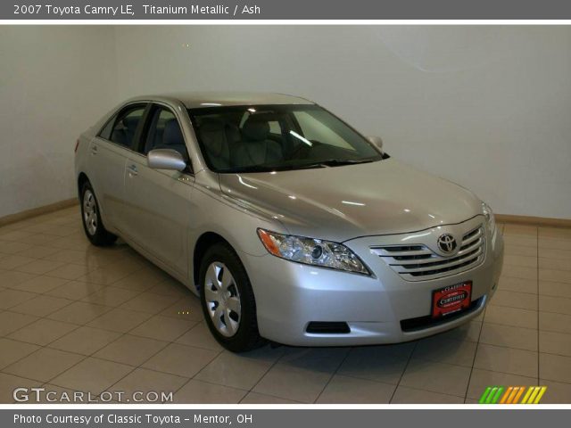2007 Toyota Camry LE in Titanium Metallic
