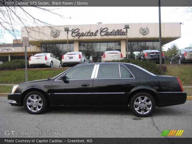 2007 Cadillac DTS Sedan in Black Raven