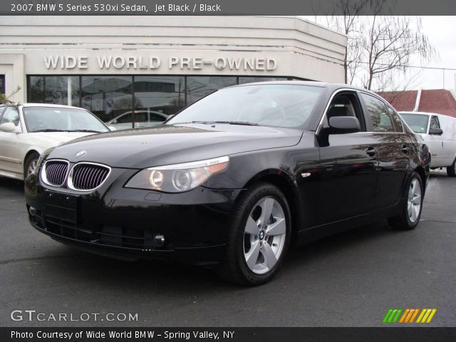2007 BMW 5 Series 530xi Sedan in Jet Black