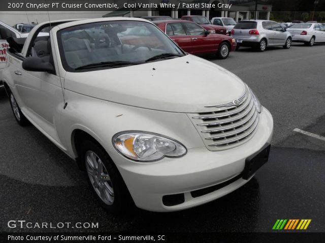 2007 Chrysler PT Cruiser Convertible in Cool Vanilla White