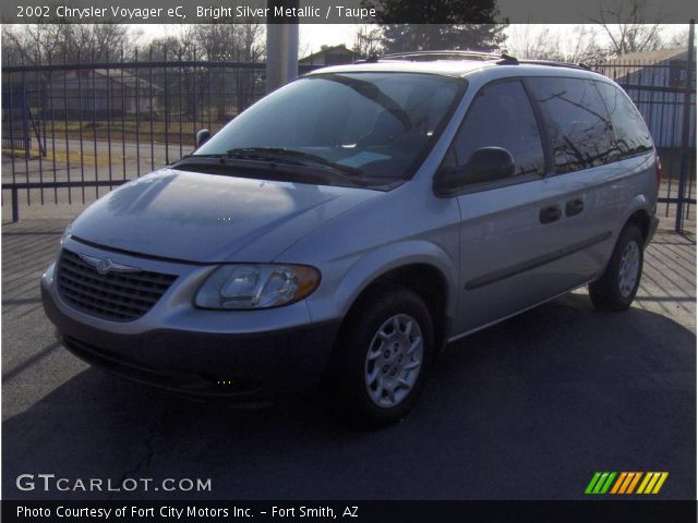 2002 Chrysler Voyager eC in Bright Silver Metallic