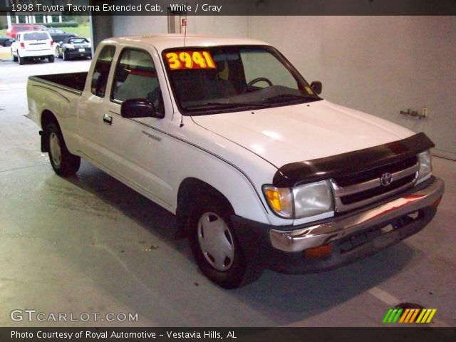 1998 Toyota Tacoma Extended Cab in White
