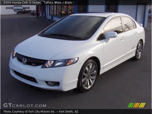 2009 Honda Civic Si Sedan in Taffeta White