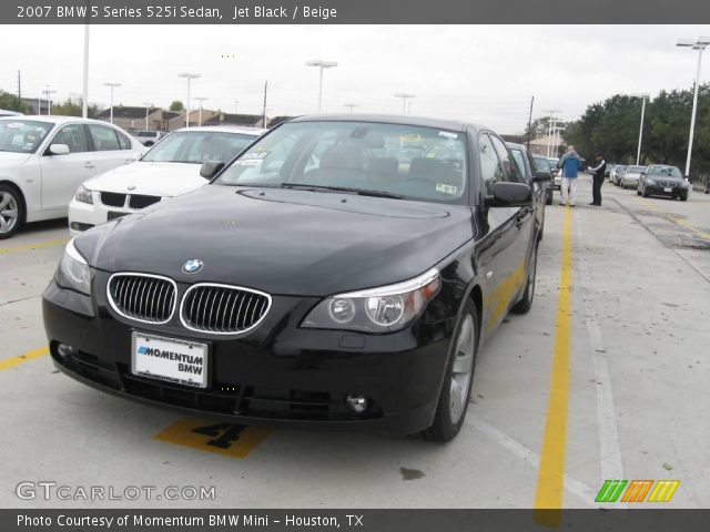 2007 BMW 5 Series 525i Sedan in Jet Black