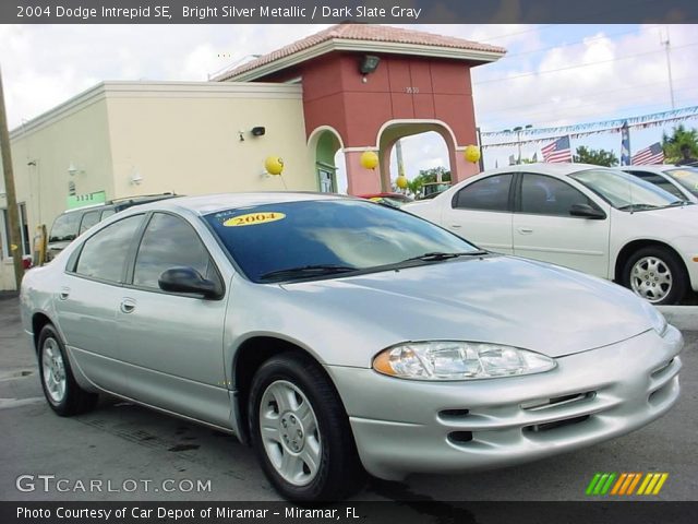 2004 Dodge Intrepid SE in Bright Silver Metallic