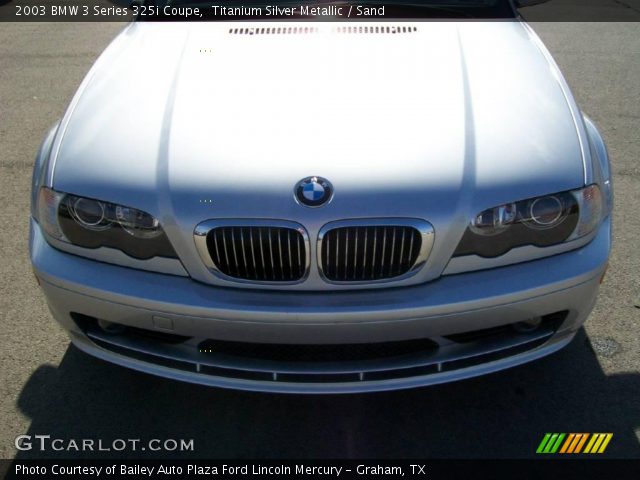 2003 BMW 3 Series 325i Coupe in Titanium Silver Metallic