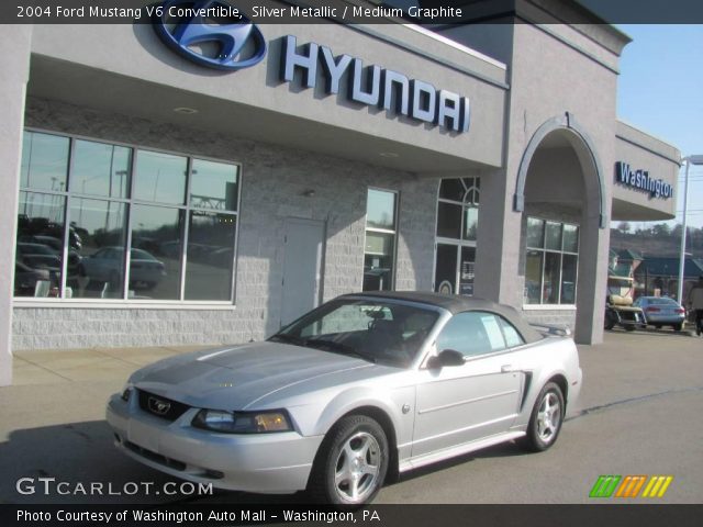 2004 Ford Mustang V6 Convertible in Silver Metallic