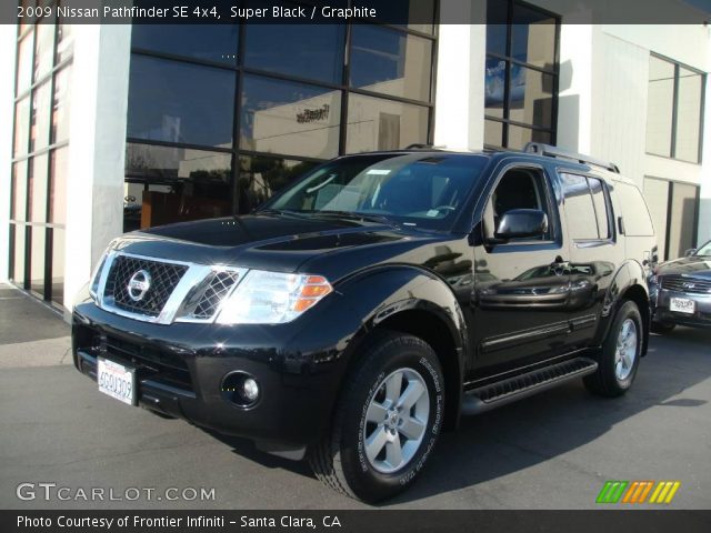 2009 Nissan Pathfinder SE 4x4 in Super Black
