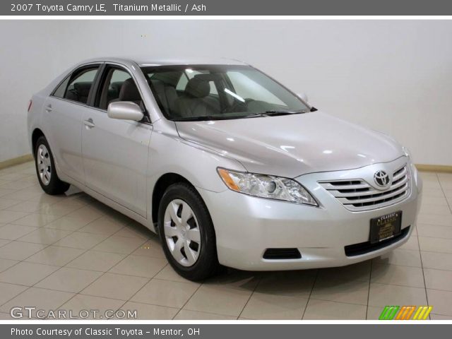 2007 Toyota Camry LE in Titanium Metallic