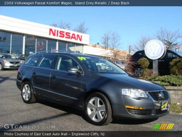 2009 Volkswagen Passat Komfort Wagon in Island Grey Metallic