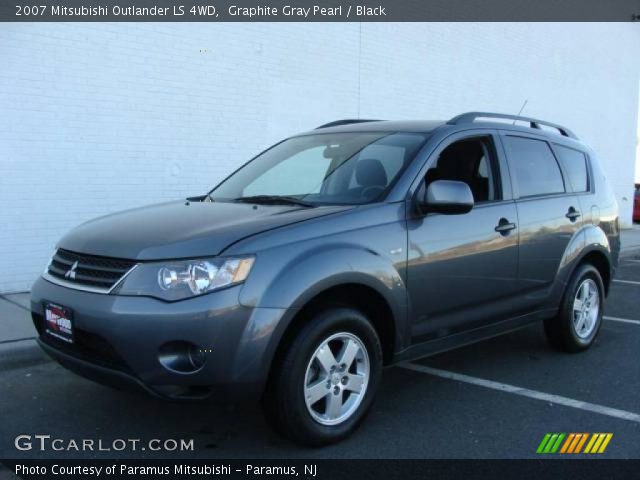 2007 Mitsubishi Outlander LS 4WD in Graphite Gray Pearl