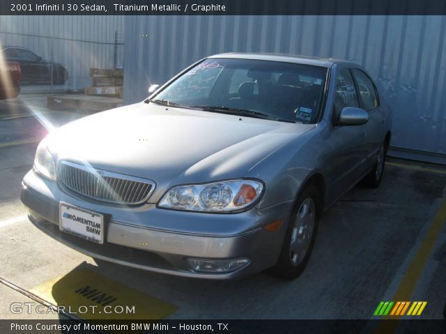 2001 Infiniti I 30 Sedan in Titanium Metallic