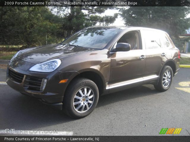 2009 Porsche Cayenne Tiptronic in Macadamia Metallic