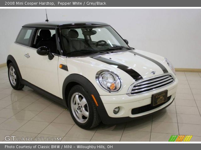 2008 Mini Cooper Hardtop in Pepper White