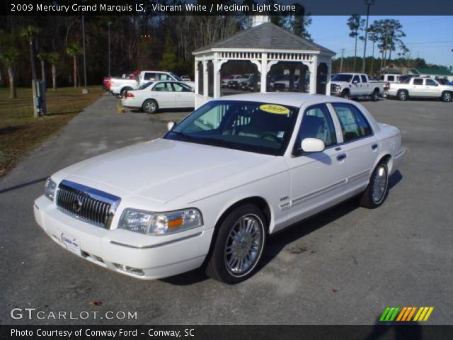 2009 Mercury Grand Marquis LS in Vibrant White