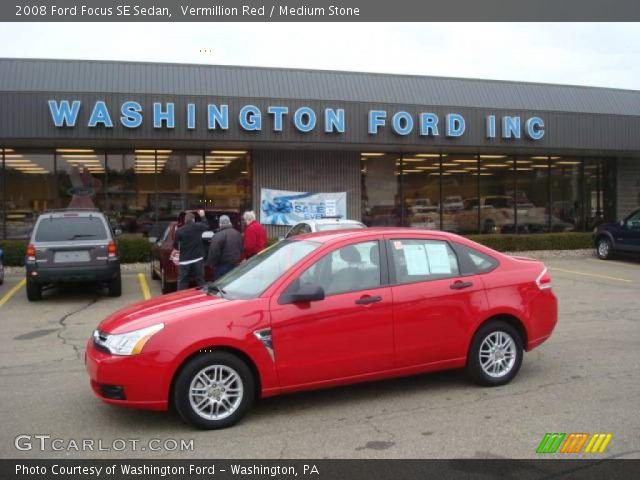 2008 Ford Focus SE Sedan in Vermillion Red