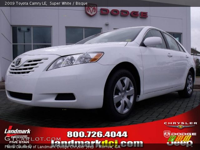 2009 Toyota Camry LE in Super White
