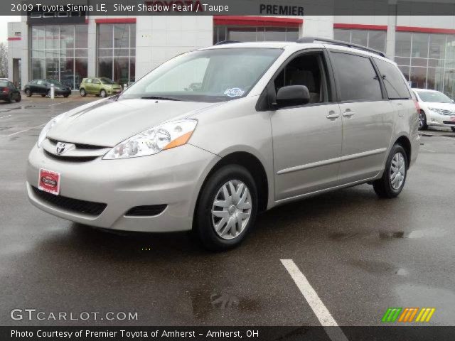 2009 Toyota Sienna LE in Silver Shadow Pearl