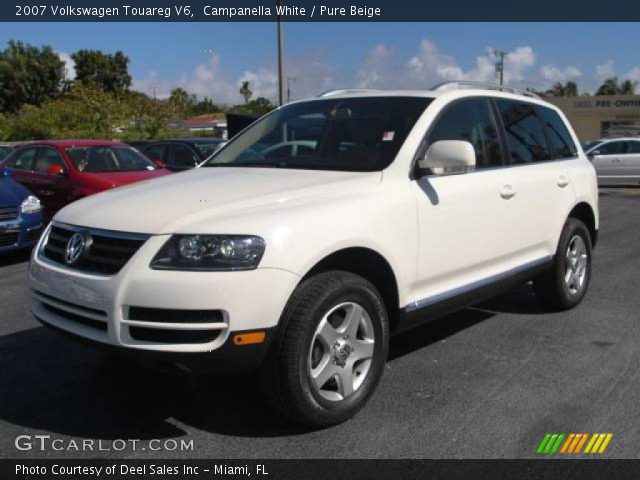 2007 Volkswagen Touareg V6 in Campanella White