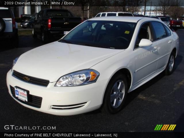 2009 Chevrolet Impala LT in White