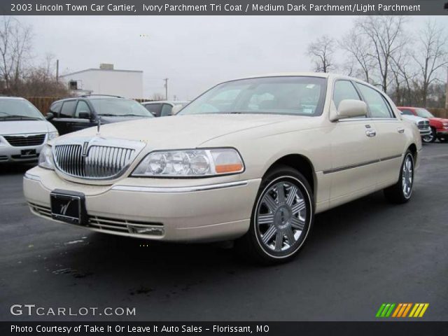 2003 Lincoln Town Car Cartier in Ivory Parchment Tri Coat