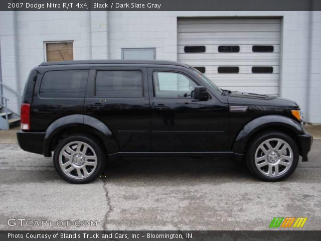 2007 Dodge Nitro R/T 4x4 in Black