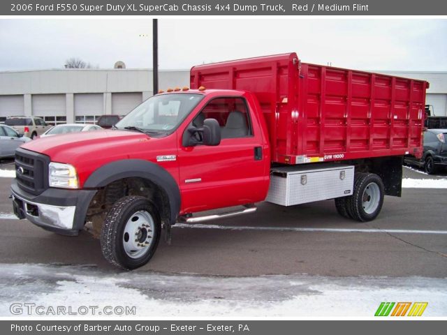 2006 Ford F550 Super Duty XL SuperCab Chassis 4x4 Dump Truck in Red