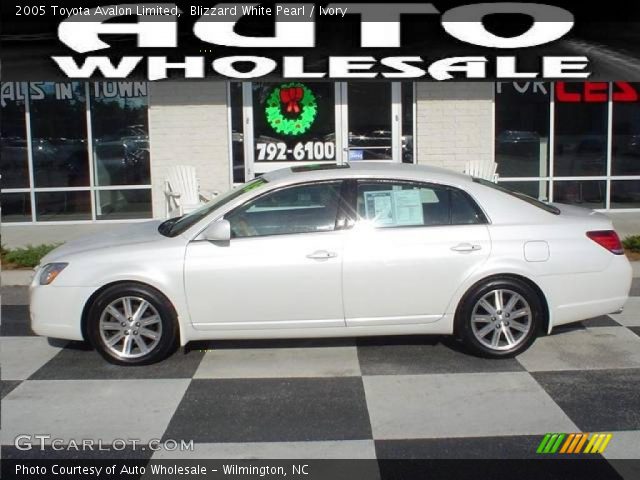 2005 Toyota Avalon Limited in Blizzard White Pearl