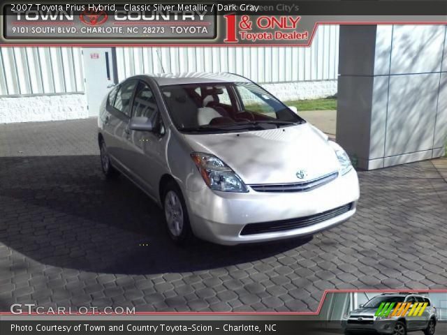 2007 Toyota Prius Hybrid in Classic Silver Metallic
