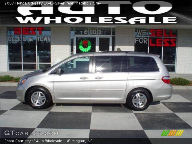 2007 Honda Odyssey EX-L in Silver Pearl Metallic