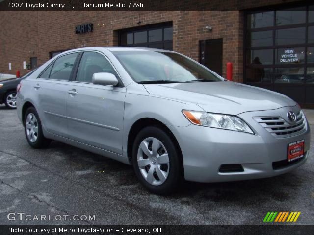 2007 Toyota Camry LE in Titanium Metallic