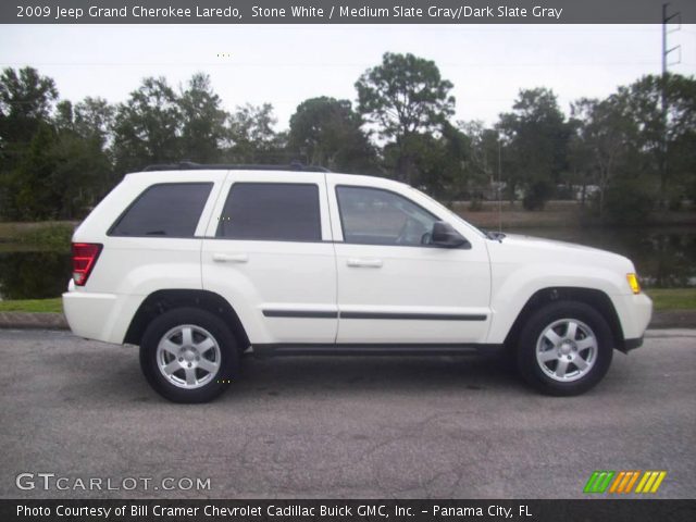 2009 Jeep Grand Cherokee Laredo in Stone White
