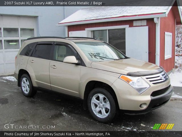 2007 Suzuki XL7 Luxury AWD in Prairie Gold Metallic