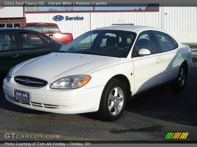 2001 Ford Taurus SES in Vibrant White