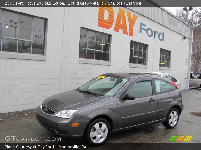 2005 Ford Focus ZX3 SES Coupe in Liquid Grey Metallic