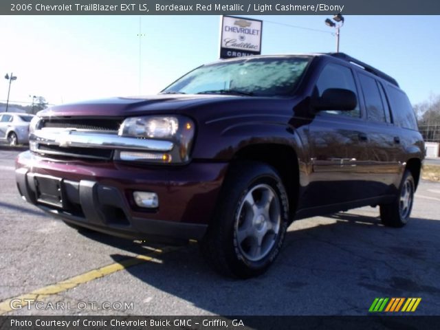 2006 Chevrolet TrailBlazer EXT LS in Bordeaux Red Metallic